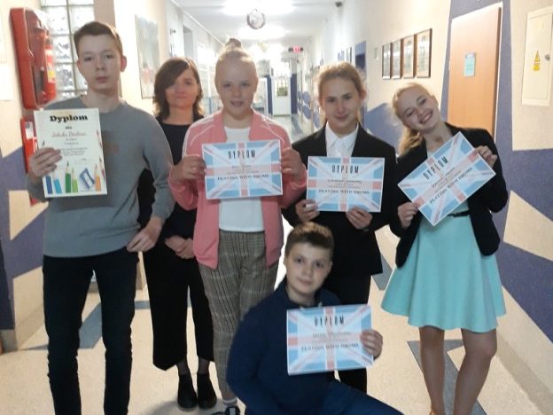 Laureaci konkursu językowo-plastycznego