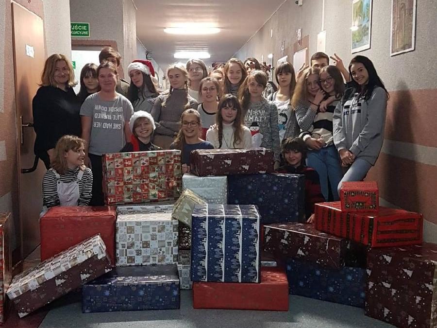 W tym roku po raz kolejny, włączyliśmy się do akcji "Szlachetna paczka"